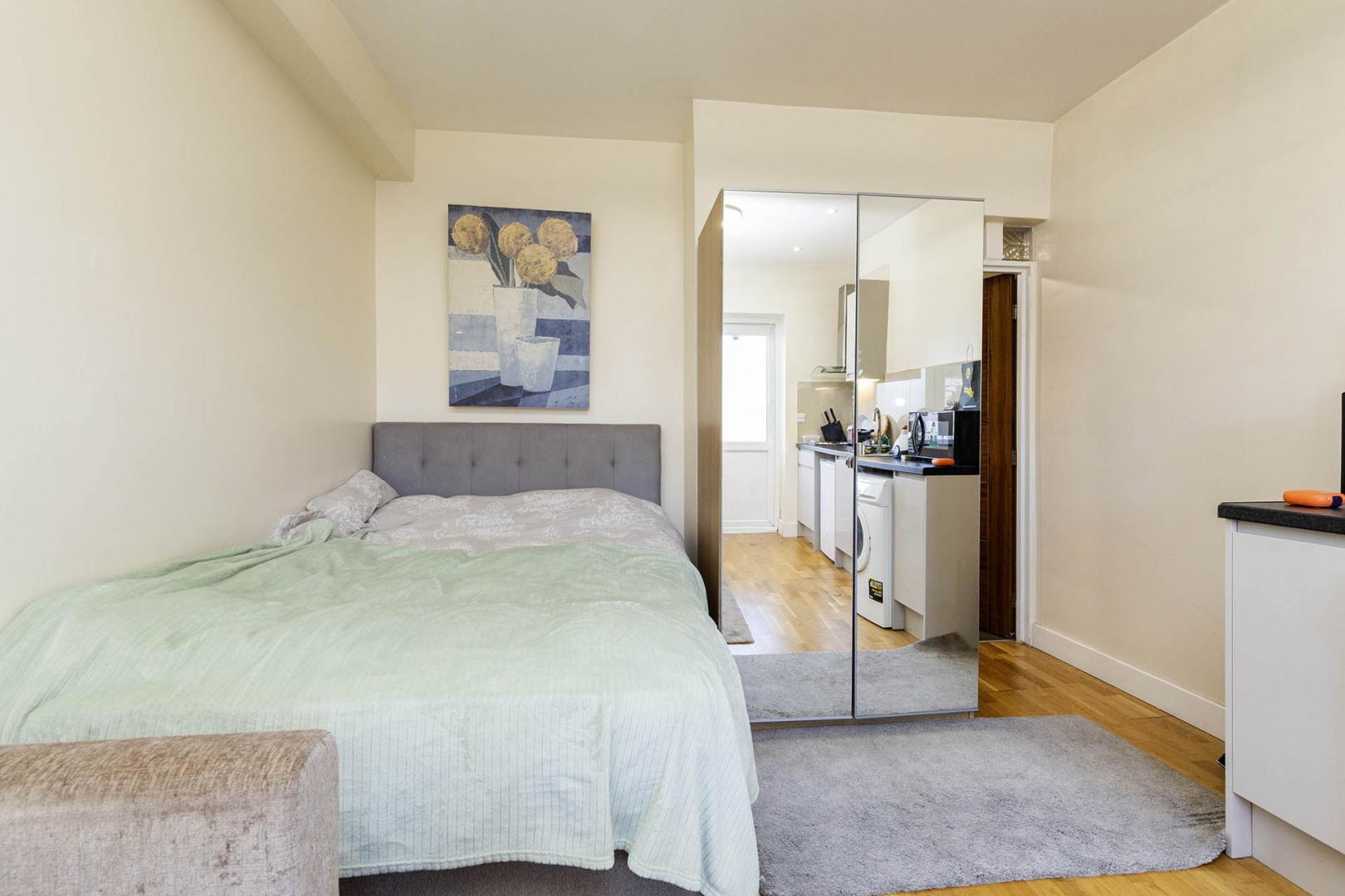 Modern Apartment Hendon Way, Cricklewood 